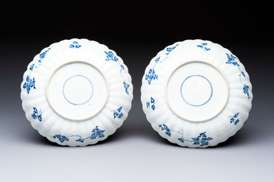 A rare pair of Chinese famille verte lobed plates with elegant ladies, Kangxi