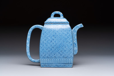 A Chinese blue-enamelled Yixing stoneware teapot, Jinxi Epu 荊溪萼圃監製 mark, 18/19th C.