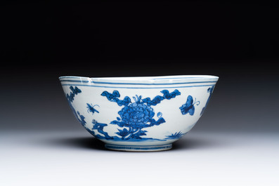 A Chinese blue and white 'Butterflies and Flowers' bowl, Transitional period