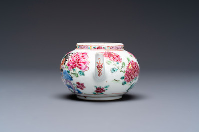 Eight Chinese famille rose plates with floral design and a 'Rooster' teapot, Yongzheng/Qianlong