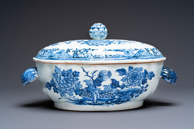 22 Chinese blue, white, famille rose and Imari-style wares, Kangxi and later