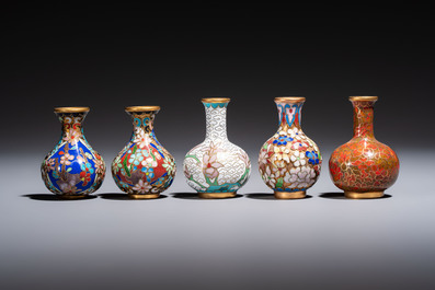 Ten Chinese cloisonn&eacute; miniature vases, a goose and a duck-from covered box, on wooden stands, 20th C.