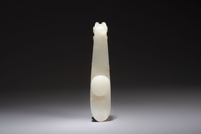 A fine Chinese white jade 'Dragon' belt hook, Qing