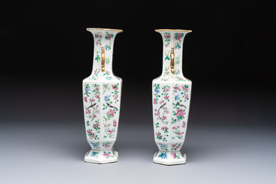 A pair of Chinese famille rose 'Wu Shuang Pu' vases, 19th C.