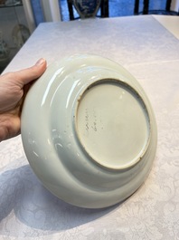 A pair of Chinese Canton famille verte plates with figural design, 19th C.