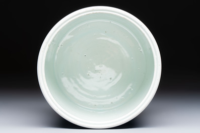 A Chinese blue and white 'Landscape' tripod censer, 20th C.
