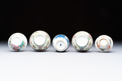A group of 14 Chinese and Samson, Paris porcelain wares, 18/19th C.