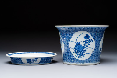 A Chinese blue and white jardini&egrave;re with stand, a 'Chilong' jar and a famille rose covered tureen, Guanyao 官窑 mark, 19th C.