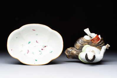 A group of 14 Chinese and Samson, Paris porcelain wares, 18/19th C.
