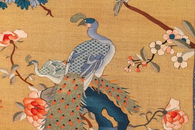 A rare and large Chinese gold-thread and silk 'Bai Niao Chao Feng 百鳥朝鳳' kesi panel, Republic