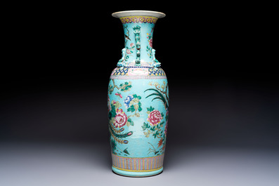 A Chinese famille rose Peranakan-style 'Phoenix' vase, 19th C.