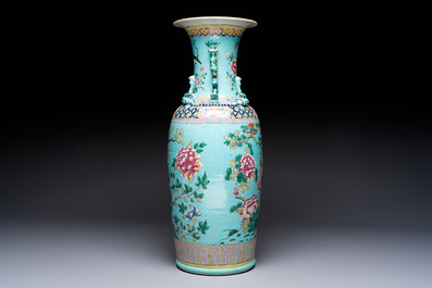 A Chinese famille rose Peranakan-style 'Phoenix' vase, 19th C.
