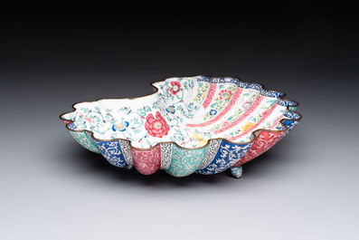 A Chinese Canton enamel shell-shaped basin with floral design, Yongzheng/Qianlong