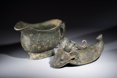 A rare and large Chinese archaistic bronze pouring vessel and cover, Gong 觥, Qing