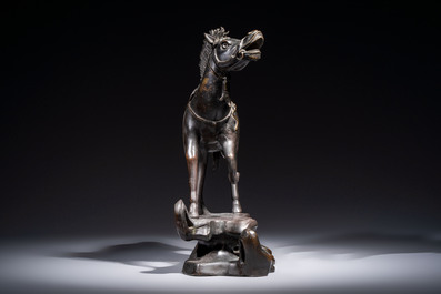 A large Chinese bronze horse-shaped incense burner and cover, 17/18th C.