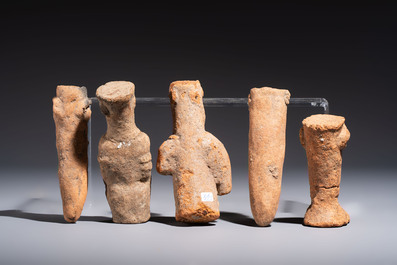 A collection of 20 terracotta 'Komaland' figures, Ghana, 13/16th C.