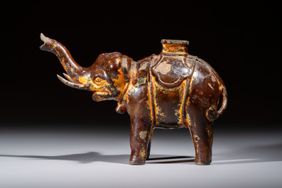 A Vietnamese gilt-lacquered bronze 'Elephant' ewer, 19th C.