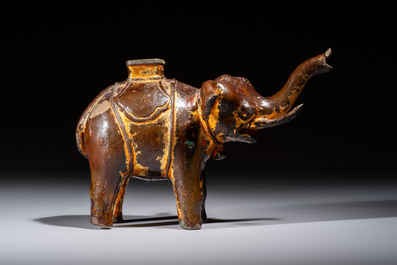 A Vietnamese gilt-lacquered bronze 'Elephant' ewer, 19th C.
