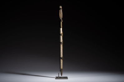 A rare set of Chinese double swords with scabbard 'shuangjian', Longquan mark, 19th C.