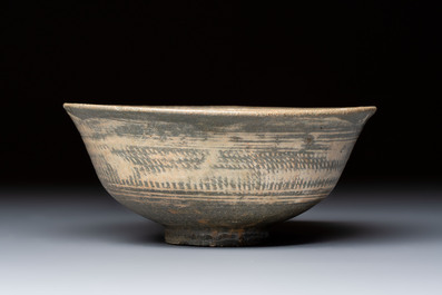 A Korean slip-inlaid celadon dish and bowl, Joseon, 14/16th C.