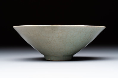 A Korean celadon conical tea bowl, Goryeo, 12th C.