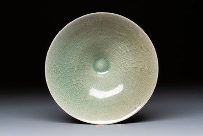A Korean celadon conical tea bowl, Goryeo, 12th C.
