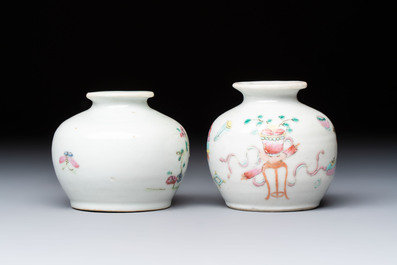 A Chinese green crackle-glazed vase on wooden stand and two famille rose 'Roosters' and 'Antiquities' water pots, 19th C.