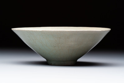 A Korean celadon conical tea bowl, Goryeo, 12th C.