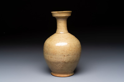 A Korean celadon-glazed sake bottle, Goryeo, 11th C.
