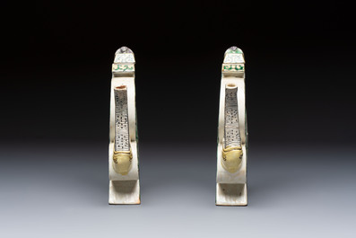 A pair of Chinese verte biscuit 'Shou' wine ewers, 19th C.