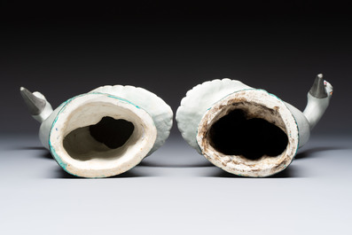 A pair of large Chinese famille rose cranes, 20th C.
