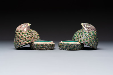 A pair of Chinese turquoise-glazed ducks and a pair of verte biscuit quail-form covered boxes, 20th C.