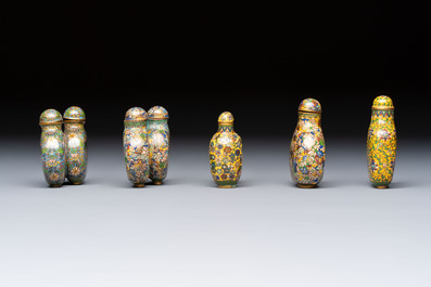 A collection of 12 Chinese cloisonn&eacute; snuff bottles with floral design, 19/20th C.