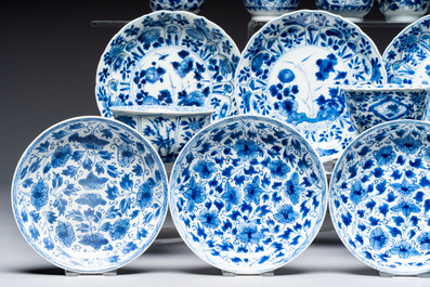 Nine Chinese blue and white cups and 12 saucers, Kangxi