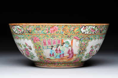 A pair of Chinese Canton famille rose hat stands, a covered vase, a vase and a bowl, 19th C.