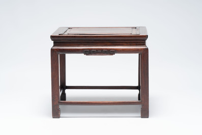 A Chinese hongmu stand and a square low table, 19th C.