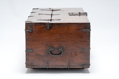 A Korean wrought-iron mounted wooden coin chest (Ton-Kwe), Joseon, 18/19th C.