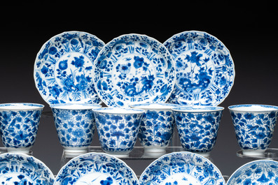 Nine Chinese blue and white cups and 12 saucers, Kangxi