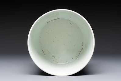 A Chinese blue and white 'Fisherman' brush pot, 20th C.