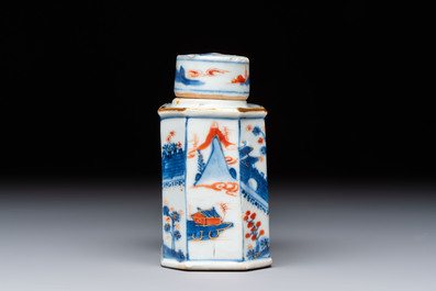 17 Chinese blue, white and famille rose plates and an Imari-style tea caddy, Kangxi/Qianlong