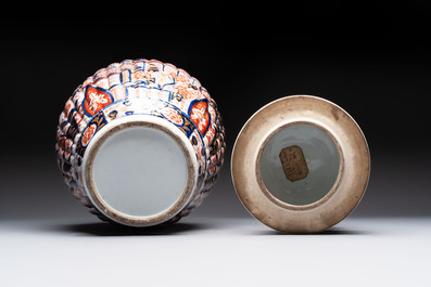 A large Japanese Imari vase and cover, Meiji, 19th C.