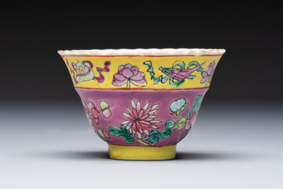 A group of 10 Chinese famille rose wares for the Straits or Peranakan market, various marks, 19/20th C.