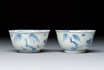 A pair of Chinese blue and white 'Ca Mau' shipwreck cups and saucers, Yongzheng