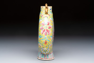 Eight Chinese famille rose and verte wares, 19/20th C.
