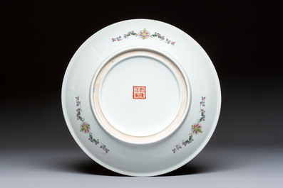 A Chinese famille rose bottle vase and a dish, Qianlong marks, Republic