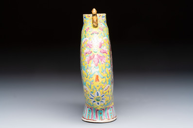 Eight Chinese famille rose and verte wares, 19/20th C.