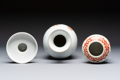 A Chinese polychrome 'Erotic' vase, an iron-red 'Phoenix' jar and a famille verte 'Dragon' stand,  Chun Yi Tang Zhi 春怡堂制 and Tongzhi mark, 19/20th C.