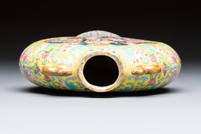 Eight Chinese famille rose and verte wares, 19/20th C.