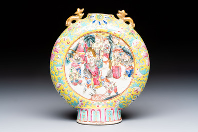 Eight Chinese famille rose and verte wares, 19/20th C.
