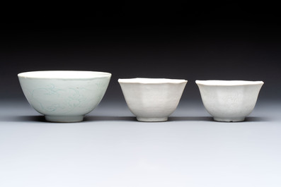 Six Chinese 'Hatcher Cargo' bowls and two blue and white shipwreck bowls, Transitional period